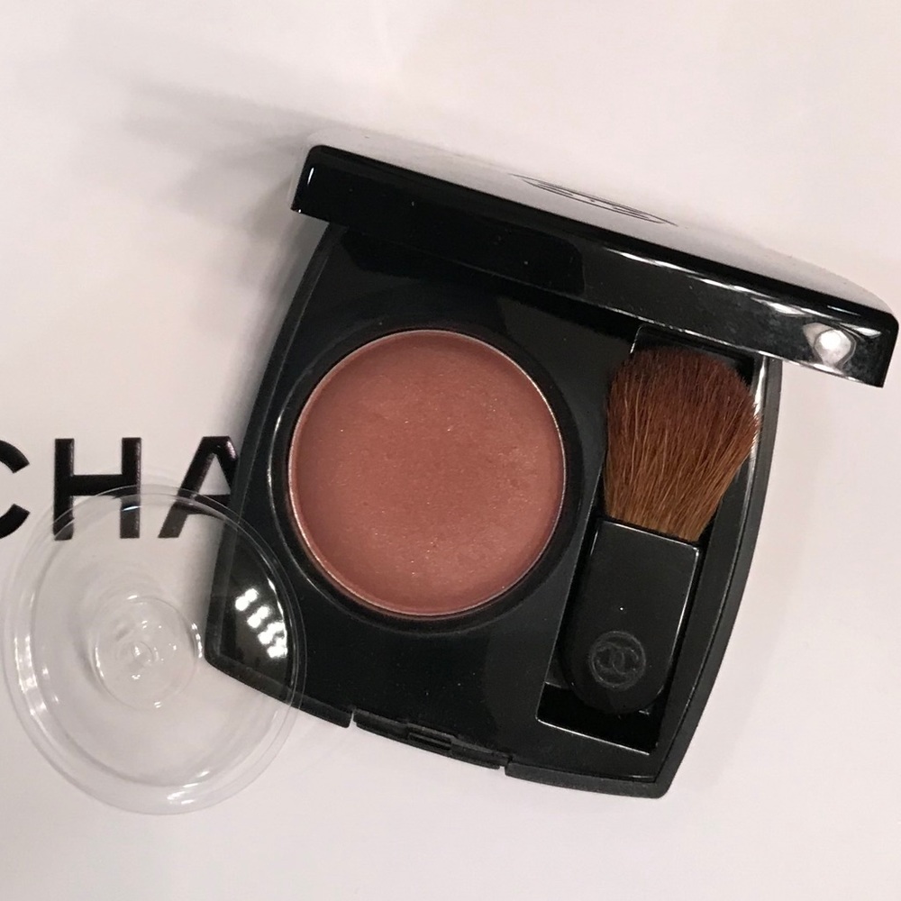 Chanel blush